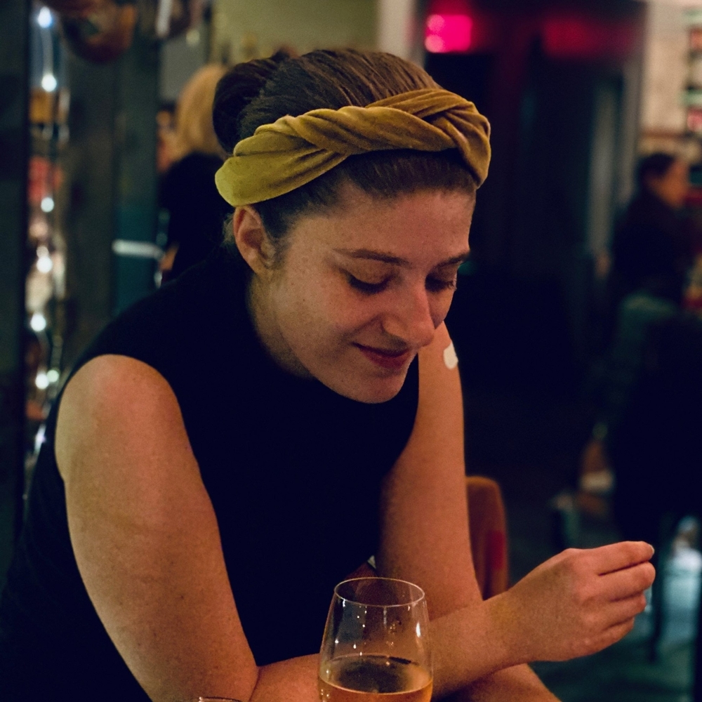 Meet your Posher, Alexis